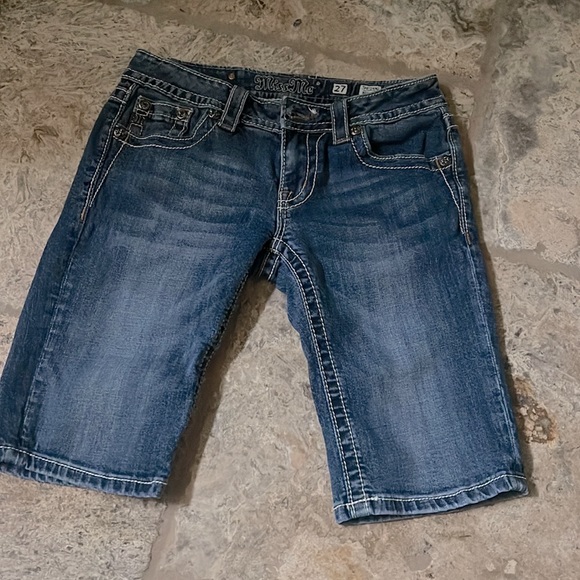 Miss Me Bermuda Shorts - Picture 1 of 3